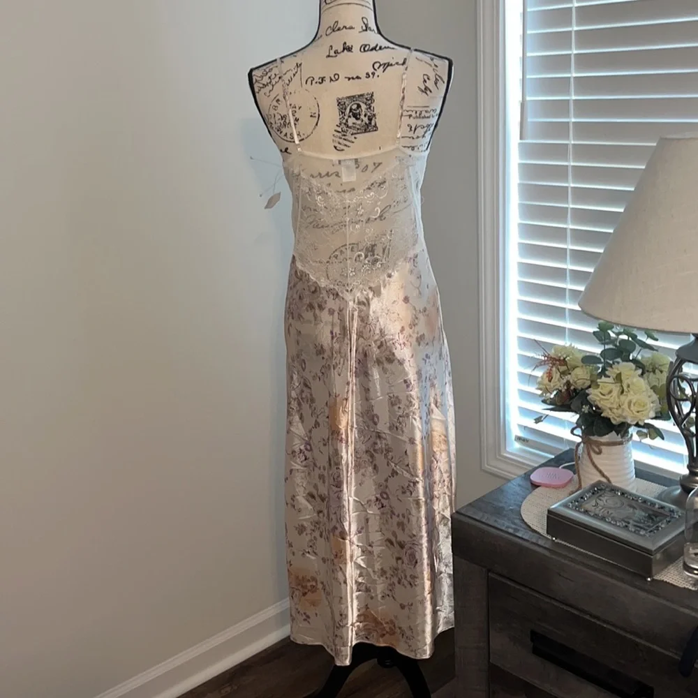 LINEA DONATELLA Midi Slip Sleepwear Night Gown